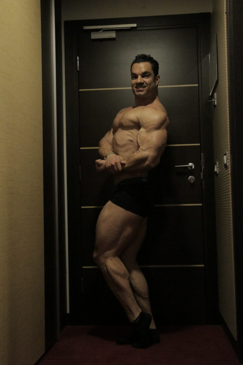 Biceps cage
