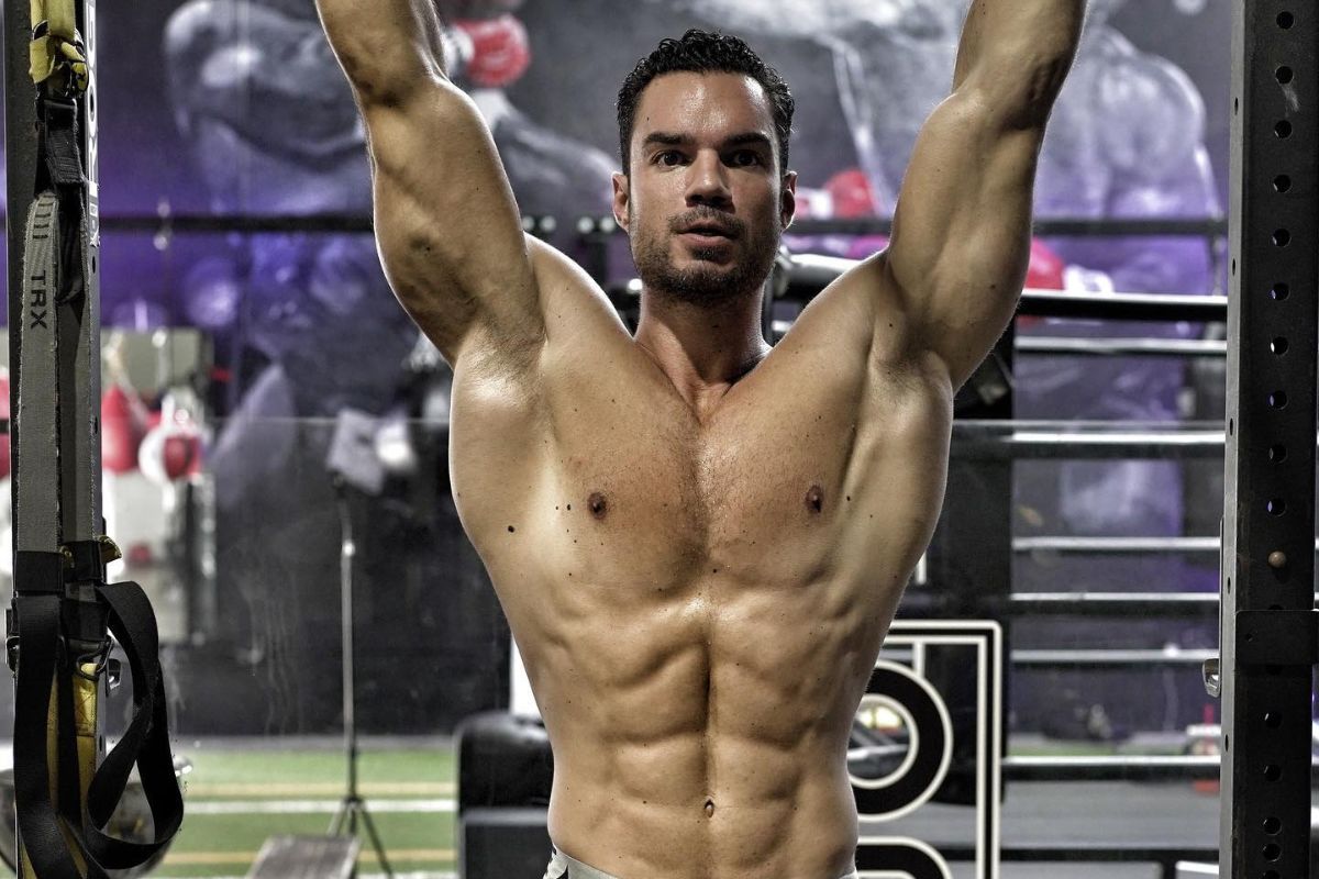 Julien Quaglierini coach sportif IFBB Pro définition musculaire haut du corps