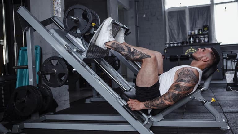 Body-building press: the essential machine for building up your legs